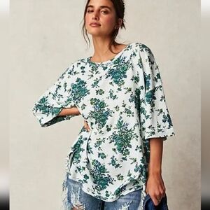 You and Me Tee, floral print